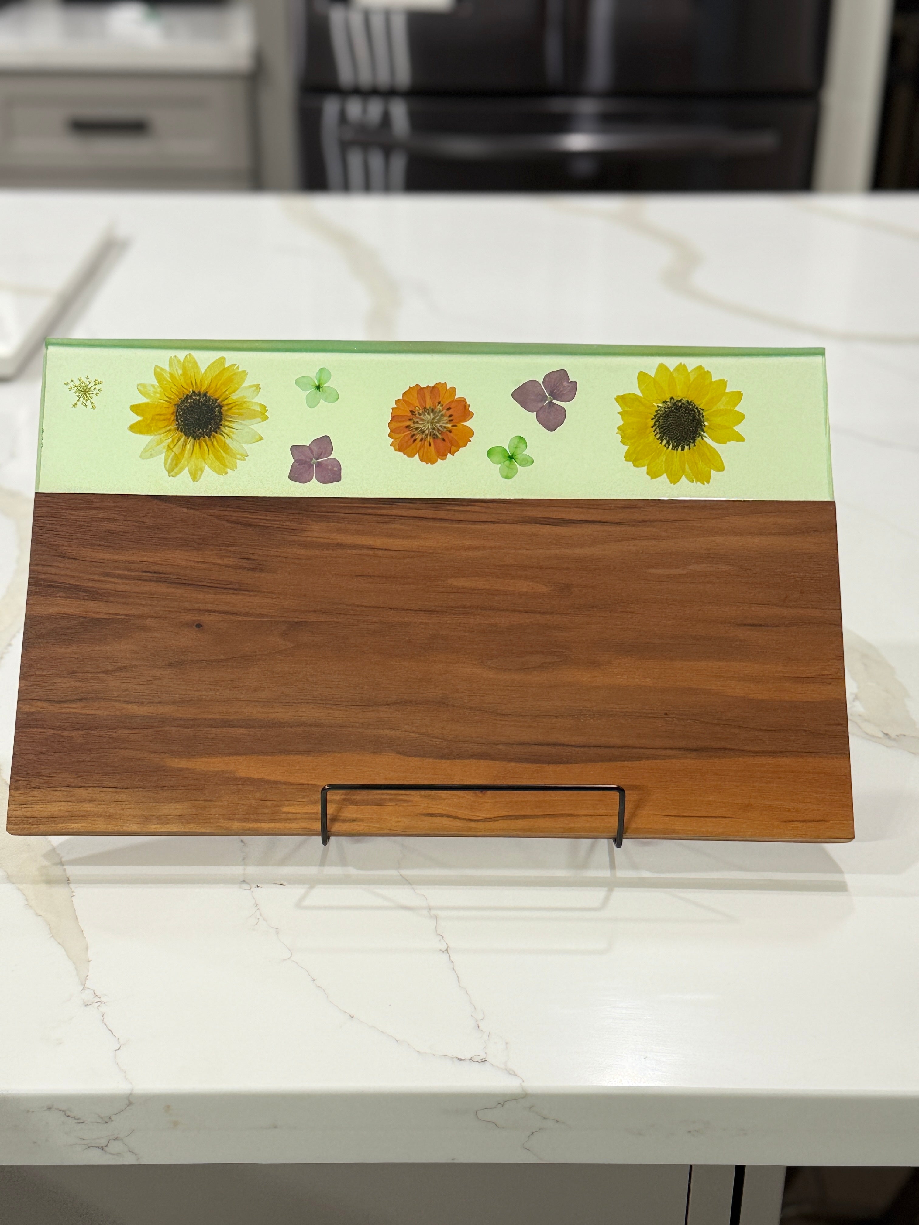 Green Epoxy with Flowers